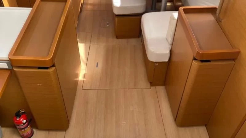 837e831018774b6fda4af7ea9d1b7061