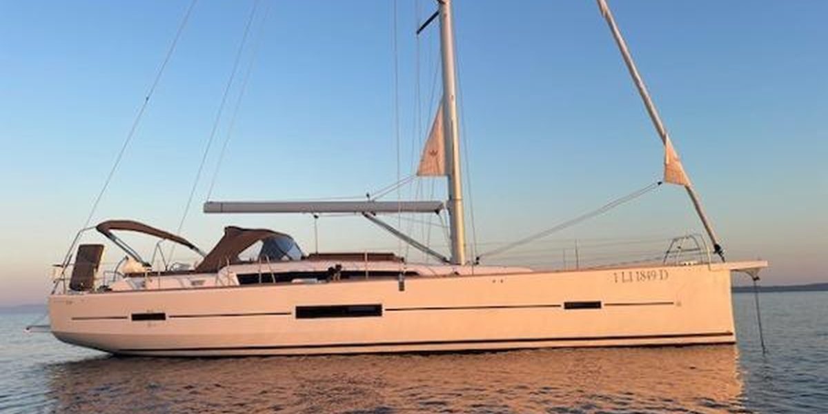 2018-dufour-520-grand-large-sail-9736666-20250327072404787-1_LARGE_Easy-Resize.com